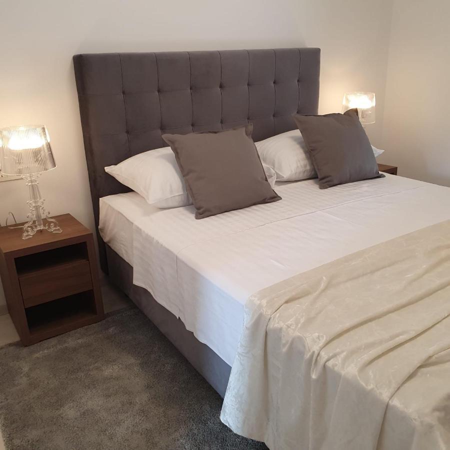 Villa Aquamarine Apartments Novalja Luaran gambar