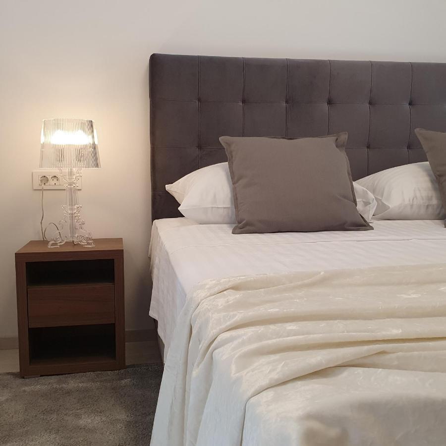 Villa Aquamarine Apartments Novalja Luaran gambar