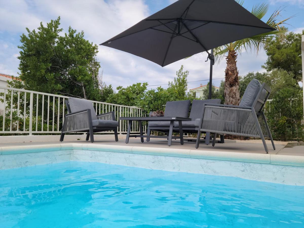 Villa Aquamarine Apartments Novalja Luaran gambar